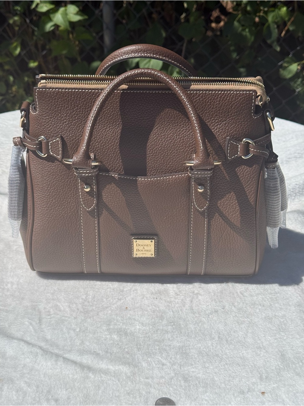 Dooney & Bourke Satchel 30 With Pocket NWT